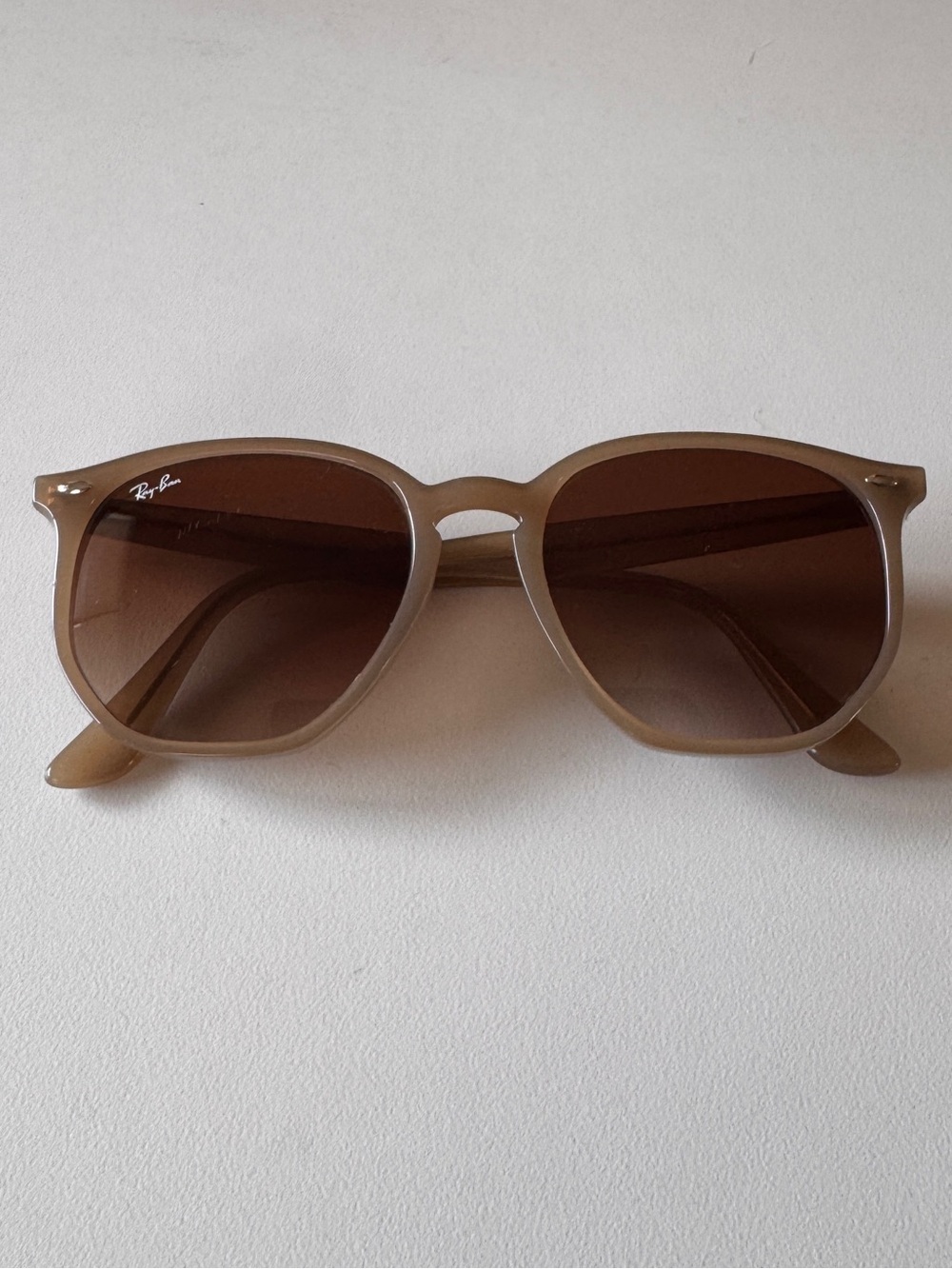 Ray-Ban RB 4306